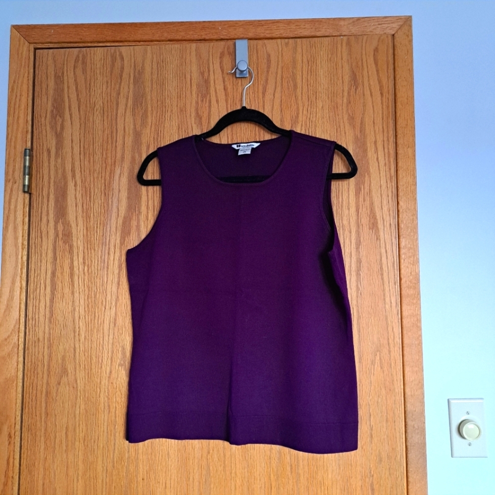 Purple Nygard Sleeveless Knit Top